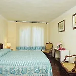 Relais Colonna Hotel 4*