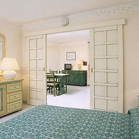 科隆纳波托策沃酒店